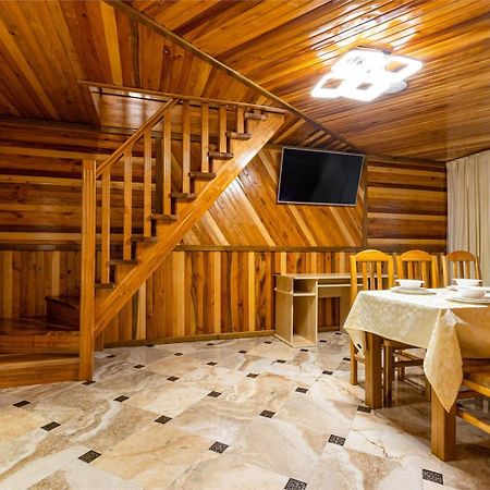 ホテル Zeleniy Bir バコヴェル エクステリア 写真