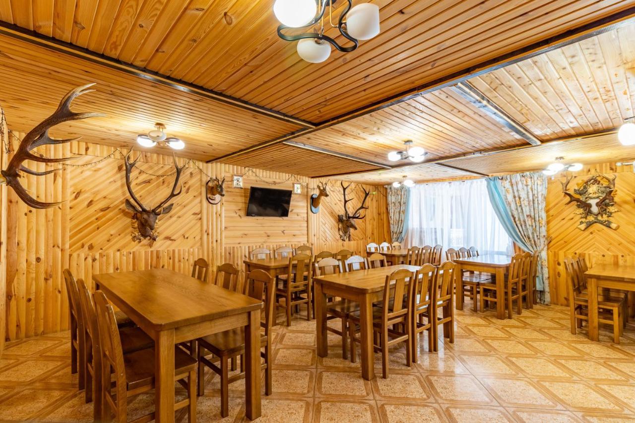 ホテル Zeleniy Bir バコヴェル エクステリア 写真