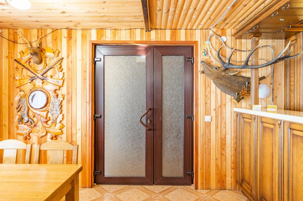 ホテル Zeleniy Bir バコヴェル エクステリア 写真